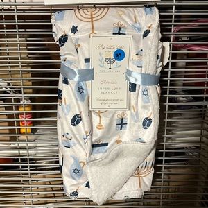 My little light Sherpa reversible baby blanket 30" x 40" for Hanukkah- nwt
